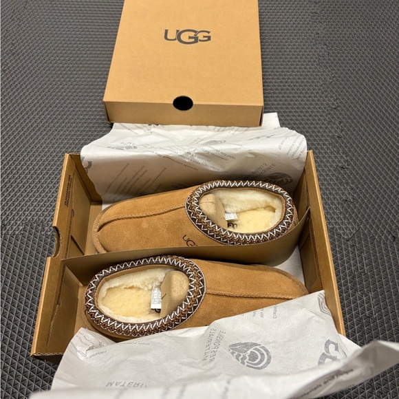 UGG - Chestnut Tasman Slippers - Picture 7 of 8